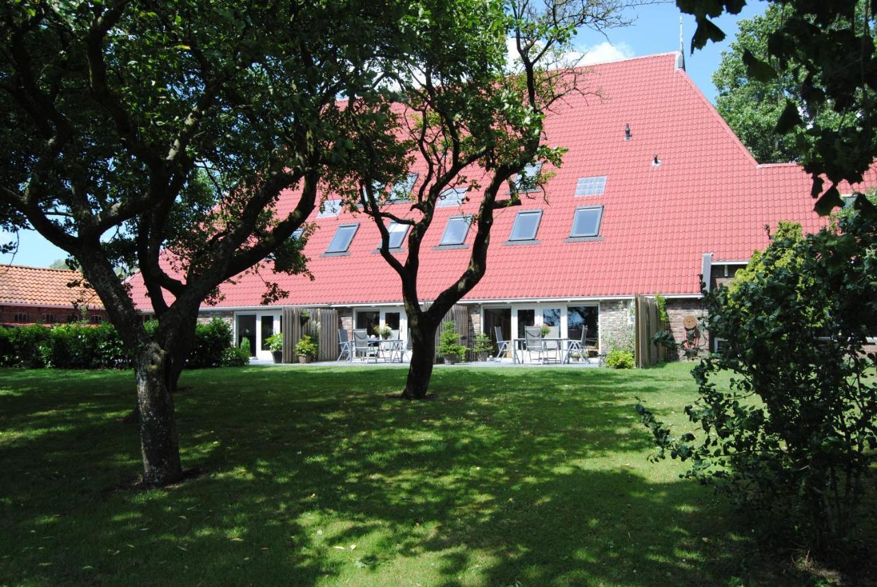 Appartementen verhuur De Trijehoek Stiens Buitenkant foto