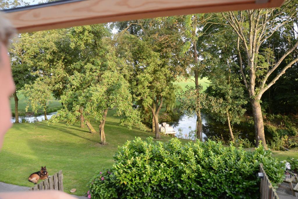 Appartementen verhuur De Trijehoek Stiens Buitenkant foto