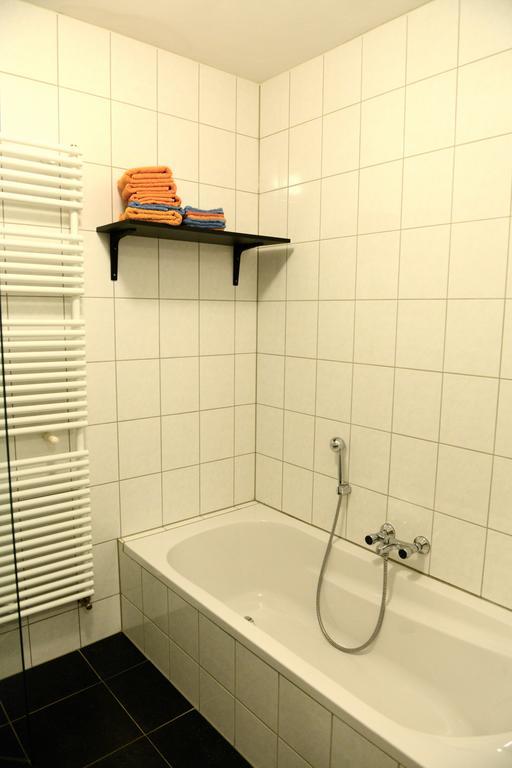Appartementen verhuur De Trijehoek Stiens Buitenkant foto