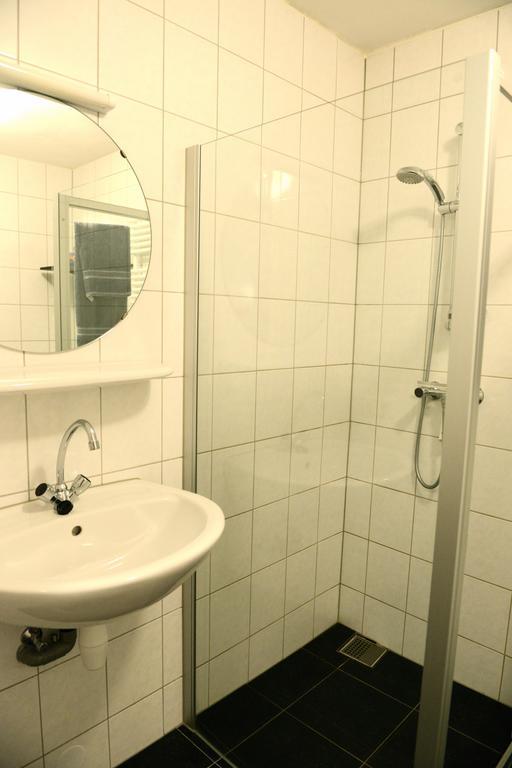 Appartementen verhuur De Trijehoek Stiens Buitenkant foto